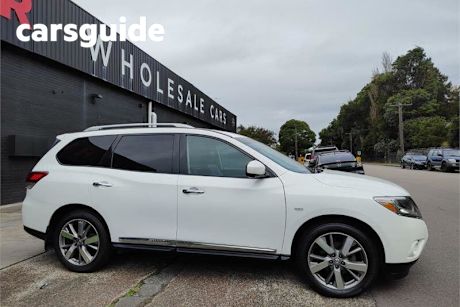 White 2014 Nissan Pathfinder Wagon Ti X-tronic 2WD