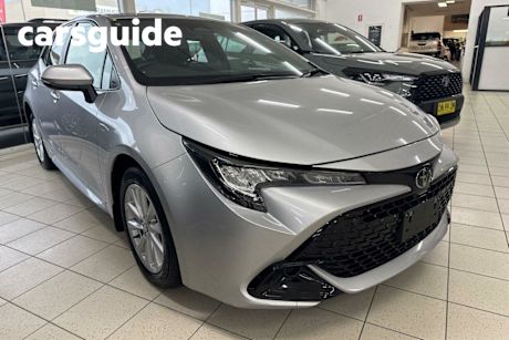 Silver 2022 Toyota Corolla Hatchback Ascent Sport + Navigation