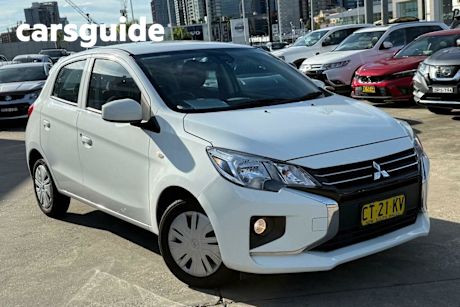 White 2021 Mitsubishi Mirage Hatchback ES