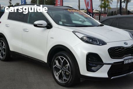 White 2020 Kia Sportage Wagon GT-Line (awd)