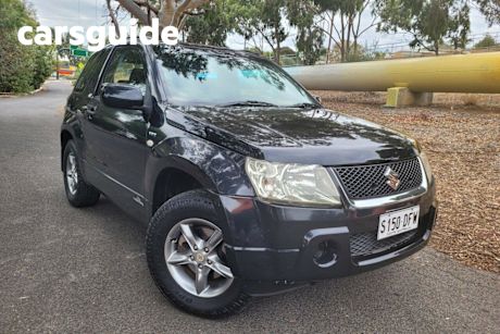 Black 2008 Suzuki Grand Vitara Wagon Trekker