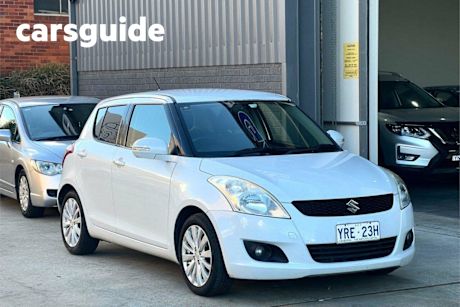 White 2011 Suzuki Swift Hatchback GLX