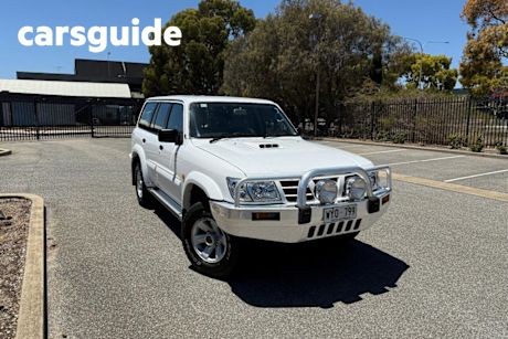 White 2003 Nissan Patrol Wagon ST-L (4X4)