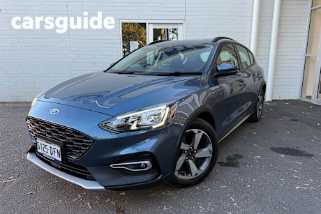Blue 2019 Ford Focus Hatchback Active
