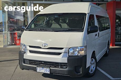 White 2016 Toyota Hiace Bus Commuter