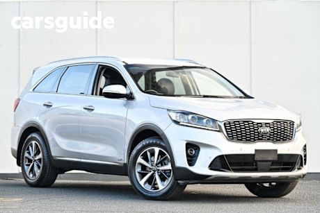 Silver 2017 Kia Sorento Wagon Sport (4X4)