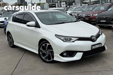 2016 Toyota Corolla Hatchback ZR