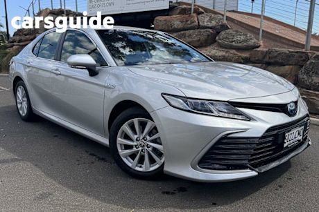Silver 2019 Toyota Camry Sedan Ascent Sport