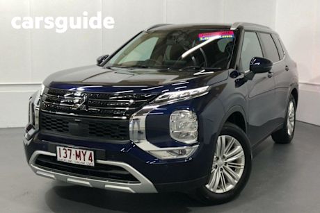 Blue 2023 Mitsubishi Outlander Wagon LS 7 Seat (2WD)