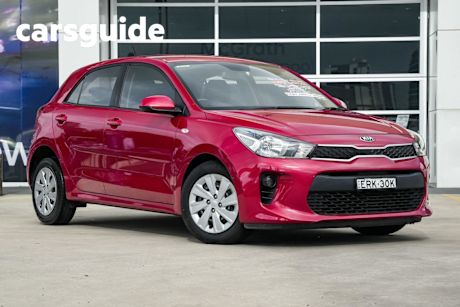 Red 2017 Kia RIO Hatchback S