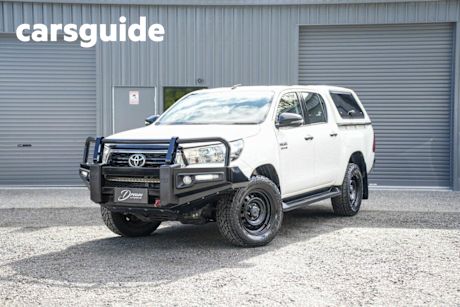 White 2018 Toyota Hilux Ute Tray GUN126R SR Utility Double Cab 4dr Spts Auto 6sp 4x4 955kg 2.