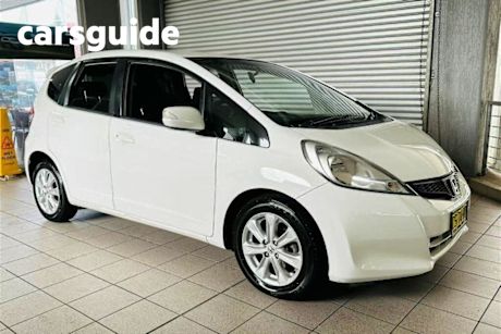 White 2011 Honda Jazz Hatchback GLI