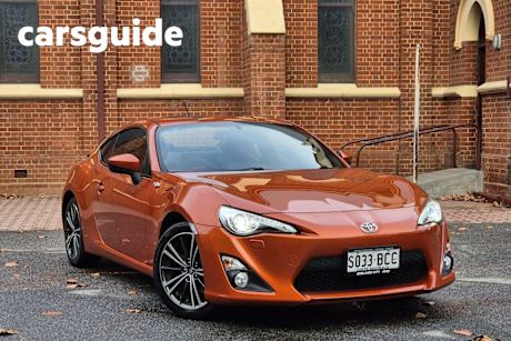 Orange 2014 Toyota 86 Coupe GTS