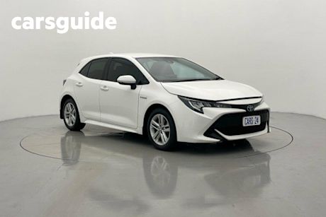 White 2020 Toyota Corolla Hatch Ascent Sport (Hybrid)