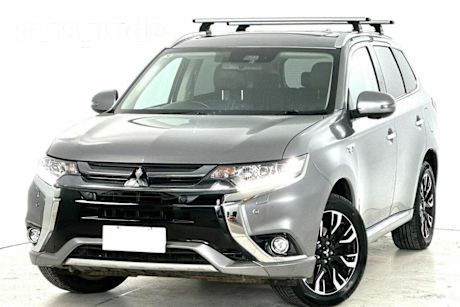 Grey 2018 Mitsubishi Outlander Wagon Exceed Phev (hybrid)