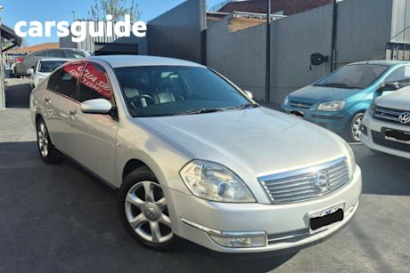Silver 2007 Nissan Maxima Sedan ST-L
