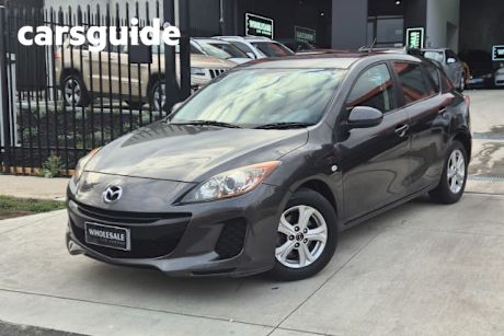 Grey 2013 Mazda 3 Hatchback NEO