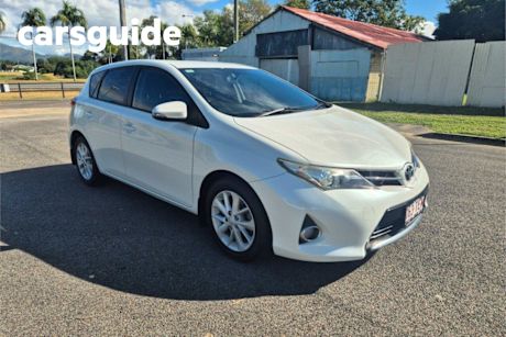 White 2013 Toyota Corolla Hatchback Ascent Sport