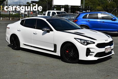 White 2019 Kia Stinger Sedan 330S (AEB)