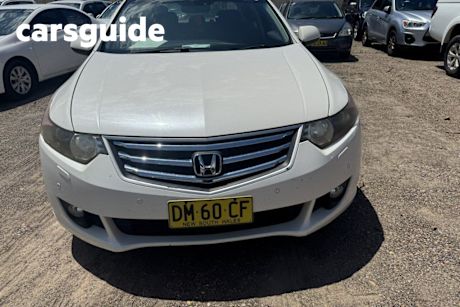 White 2009 Honda Accord Euro Sedan Luxury