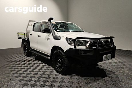 White 2020 Toyota Hilux Double Cab Chassis SR (4X4)