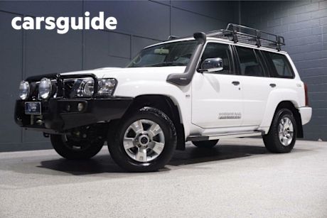 White 2013 Nissan Patrol Wagon ST (4X4)