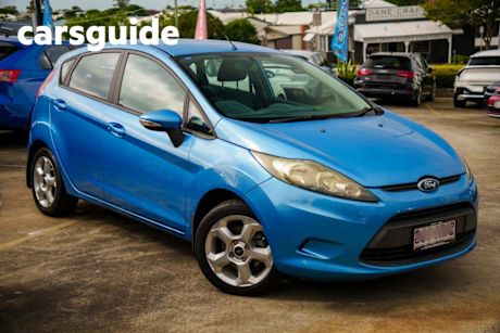 Blue 2010 Ford Fiesta Hatchback CL