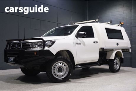 White 2020 Toyota Hilux Cab Chassis SR (4X4)