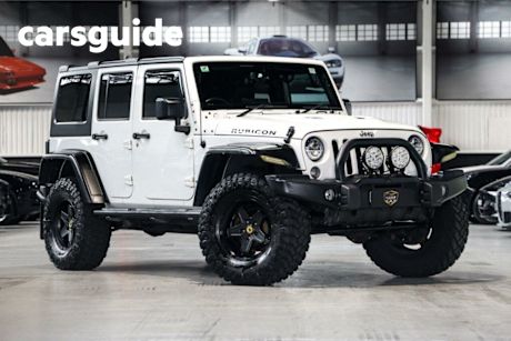 White 2014 Jeep Wrangler Unlimited Softtop Rubicon (4X4)