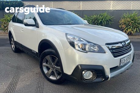 White 2014 Subaru Outback Wagon 2.5I