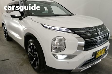 White 2022 Mitsubishi Outlander Wagon Aspire 7 Seat (awd)