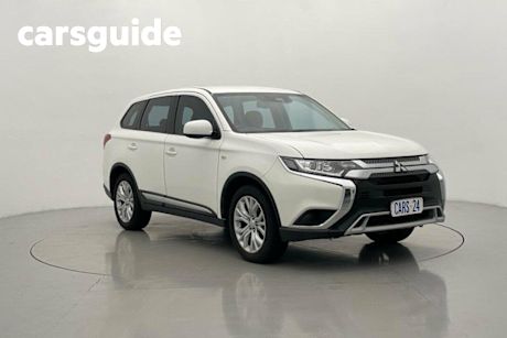 White 2020 Mitsubishi Outlander Wagon ES 5 Seat (2WD)
