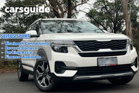 White 2022 Kia Seltos Wagon Sport+ (fwd)