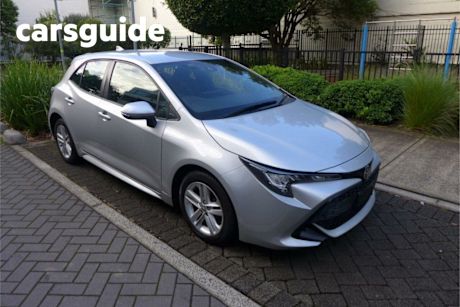 Silver 2018 Toyota Corolla Hatchback Ascent Sport