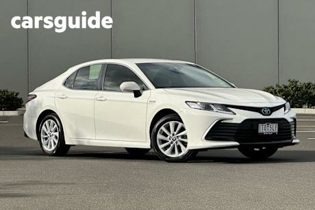 White 2021 Toyota Camry Sedan Ascent Hybrid