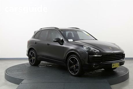Black 2017 Porsche Cayenne Wagon Platinum Edition