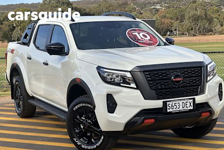 White 2024 Nissan Navara Dual Cab Pick-up PRO-4X (4X4)