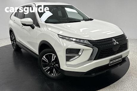 White 2022 Mitsubishi Eclipse Cross Wagon ES (2WD)