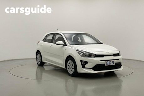 2023 Kia RIO Hatchback S