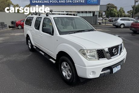 White 2009 Nissan Navara Dual Cab Pick-up RX (4X4)