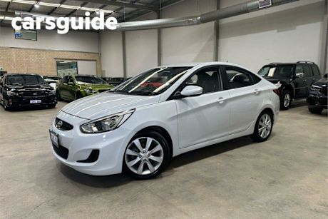 White 2018 Hyundai Accent Sedan Sport