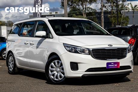 White 2018 Kia Carnival Wagon S