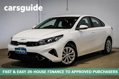 White 2023 Kia Cerato Sedan S