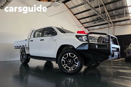 White 2021 Toyota Hilux Double Cab Pick Up SR (4X4)