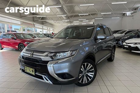 Grey 2018 Mitsubishi Outlander Wagon ES 7 Seat (2WD)