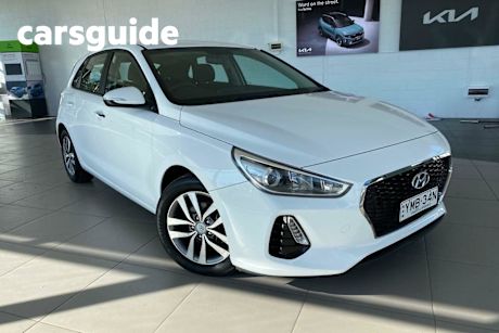 White 2017 Hyundai I30 Hatchback Active