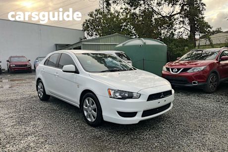 White 2012 Mitsubishi Lancer Hatchback ES Sportback