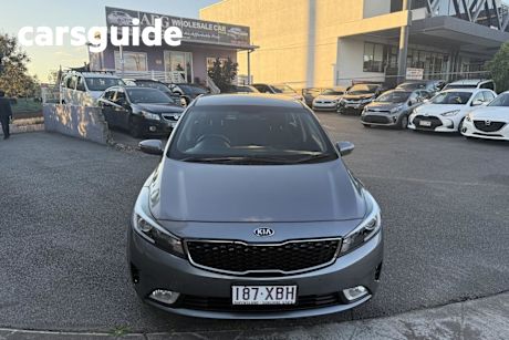 Grey 2016 Kia Cerato Hatchback S