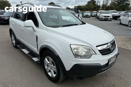 White 2010 Holden Captiva Wagon 5 (4X4)