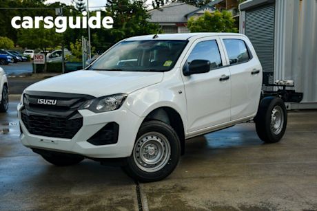 White 2023 Isuzu D-MAX Crew Cab Chassis SX (4X4)